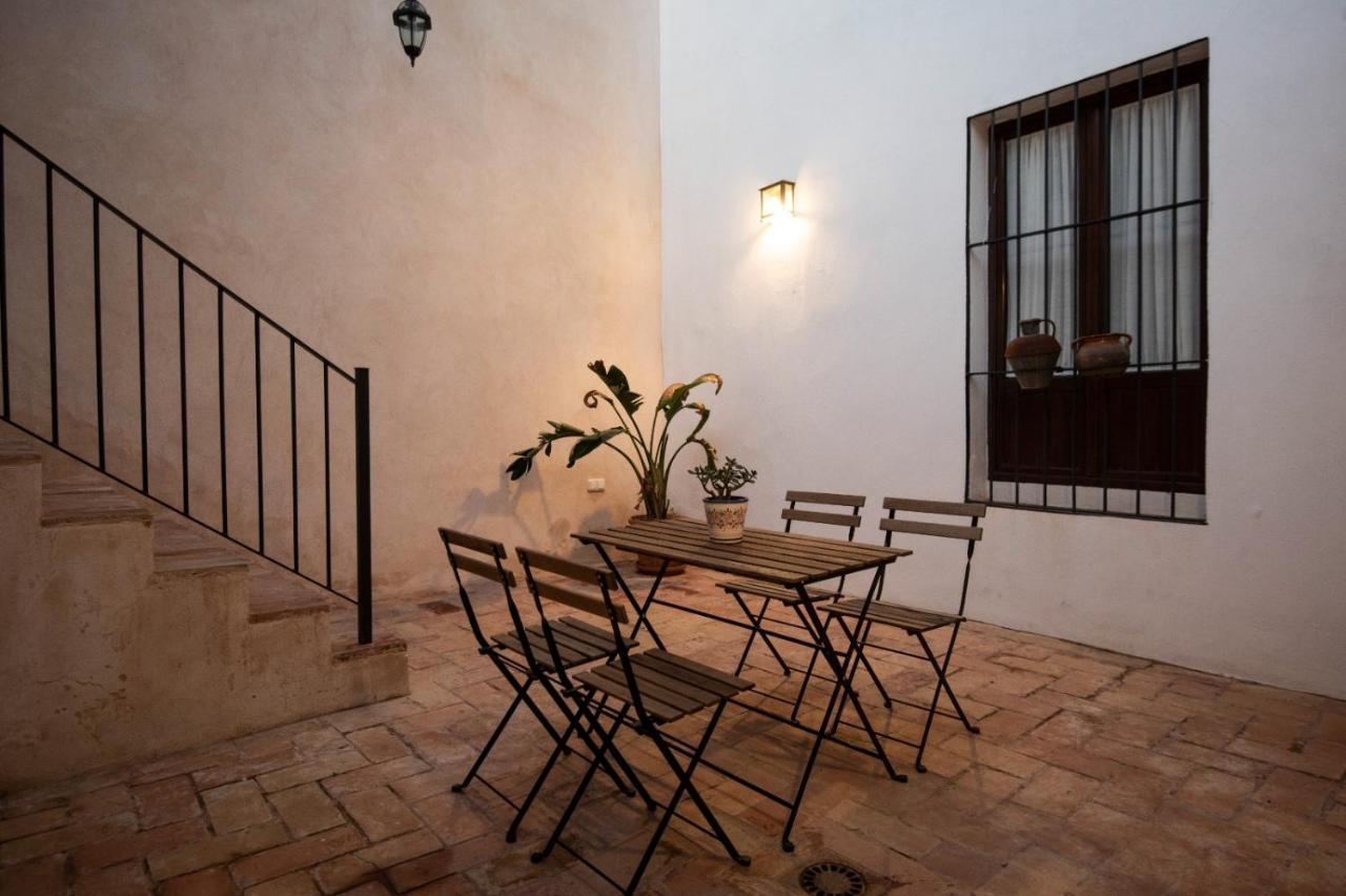 Apartamento La Casa Del Santo Carmona  Zewnętrze zdjęcie